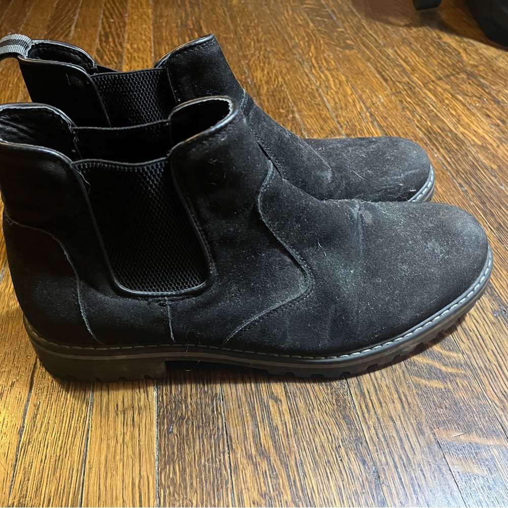 Men's Black Suede Chelsea Boots